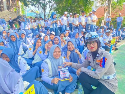 Sat Lantas Polresta Kendari Gelar Goes To School Untuk Sosialisasi Ops Zebra Anoa 2024