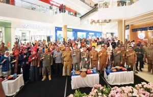 Lestarikan Warisan Budaya: Pj. Gubernur Sultra Hadiri Kegiatan Pelestarian Tenun di Kendari